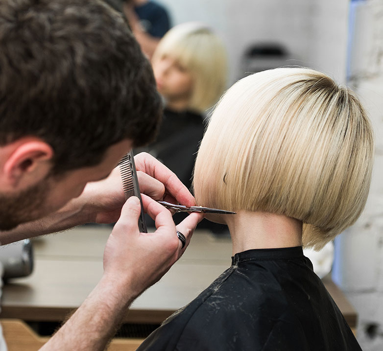 By Barcel : coiffeur sp&eacute;cialiste blond &agrave; Lyon 6&egrave;me dans le Rh&ocirc;ne (69)